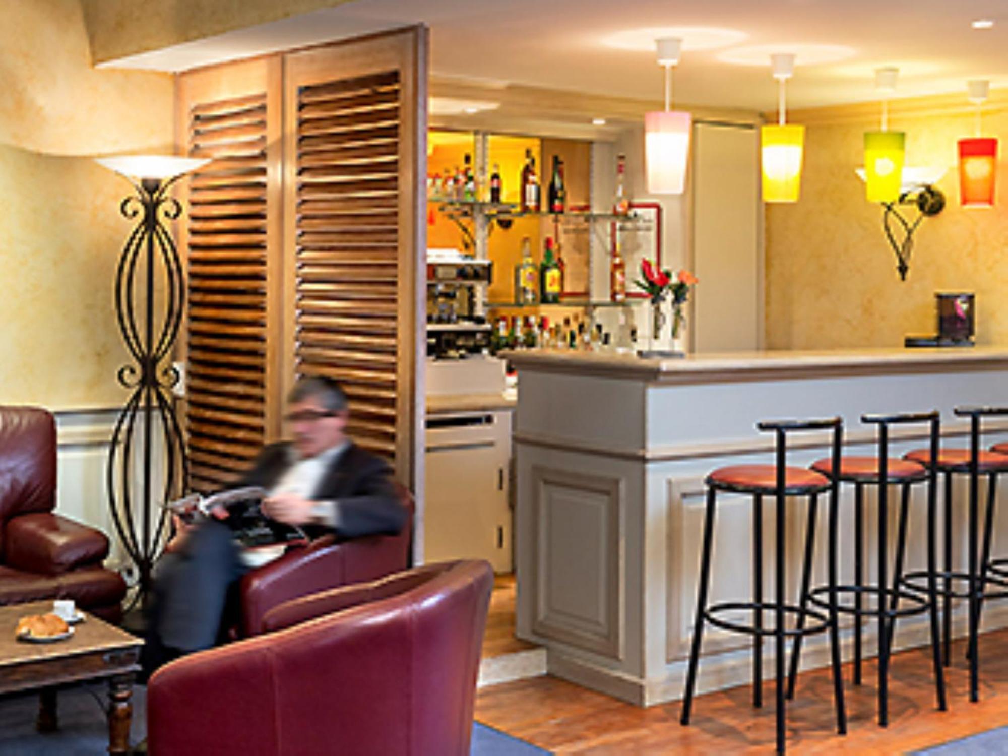 Hotel Provence Draguignan Bagian luar foto